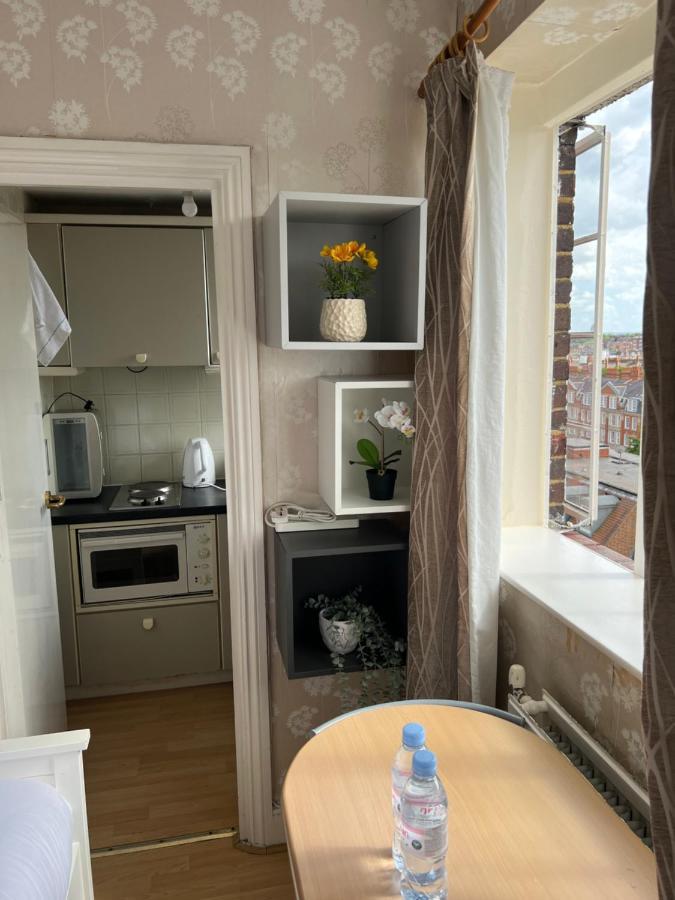 Super Located Studio In South Ken At Chelsea Cloister London Exterior foto