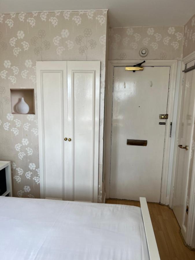 Super Located Studio In South Ken At Chelsea Cloister London Exterior foto